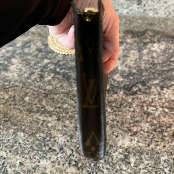 Louis Vuitton Monogram Cosmetic Pouch - Picture 9 of 15